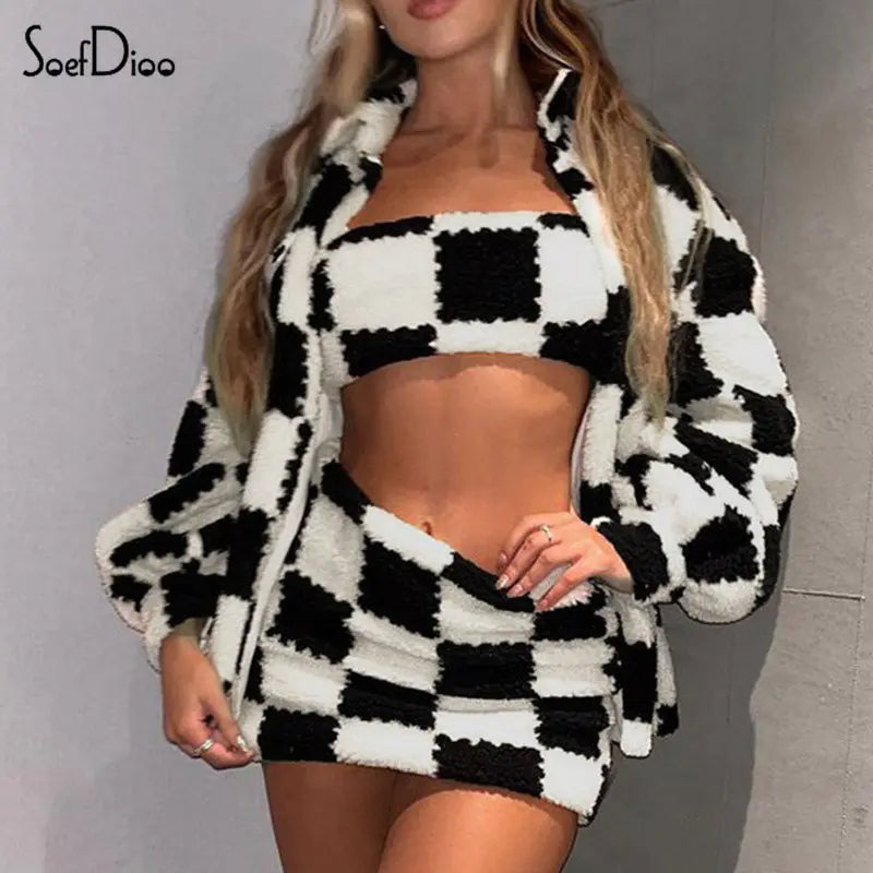 Black White Grid Thickened Plush 3 Piece Set