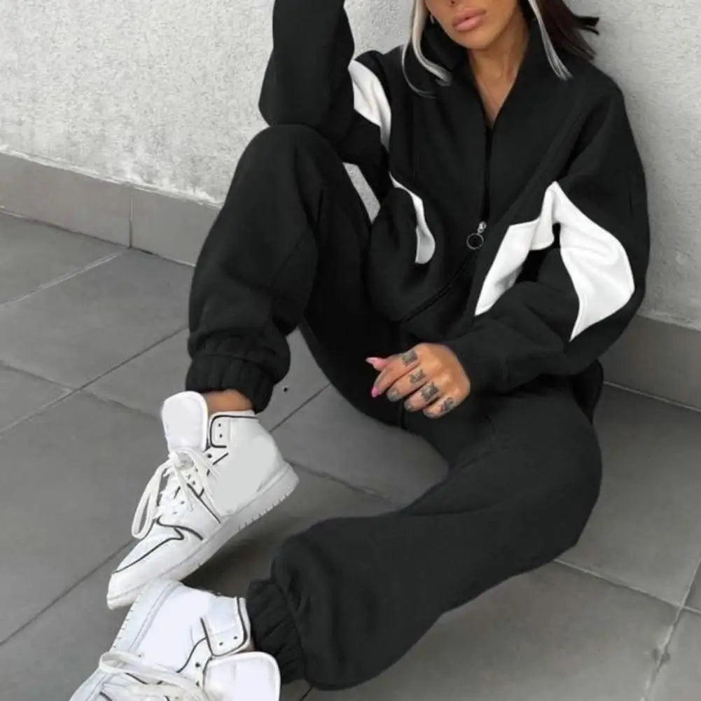 Women Sweatshirt and Sweatpants Tracksuit