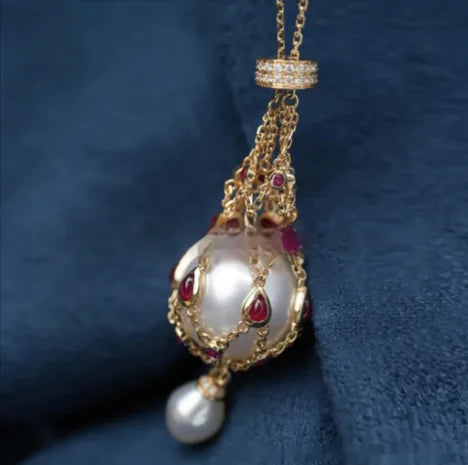 Pearl Gemstone Lavalier Pendant Necklace with Metal Net Bag