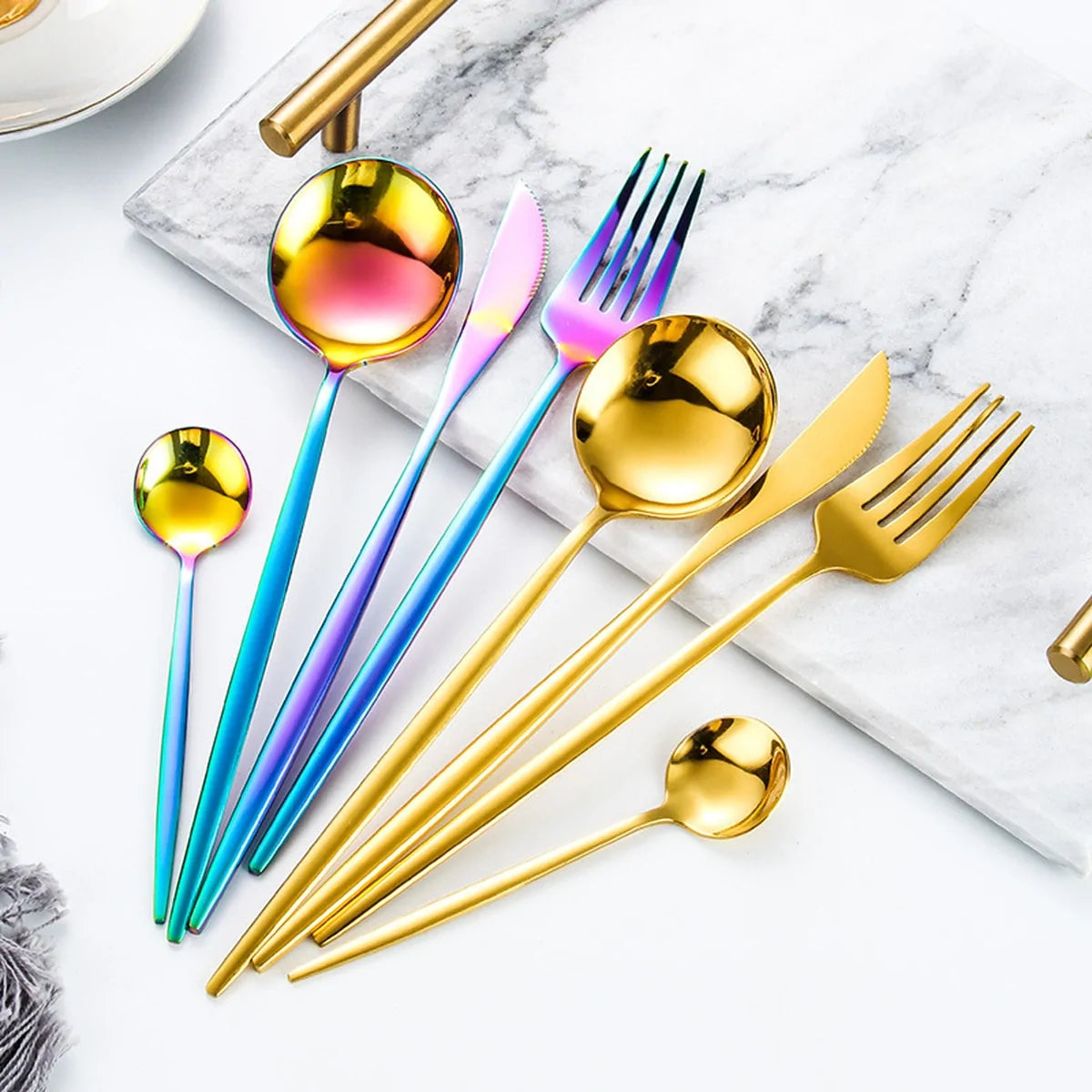 24 Pieces Luxury Cutlery Set