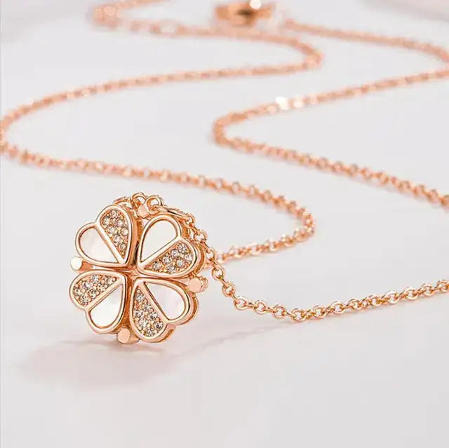 The Clover Necklace